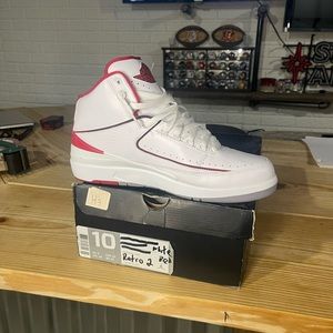 Jordan retro 2 White Red size 11 replacement box 100% authentic